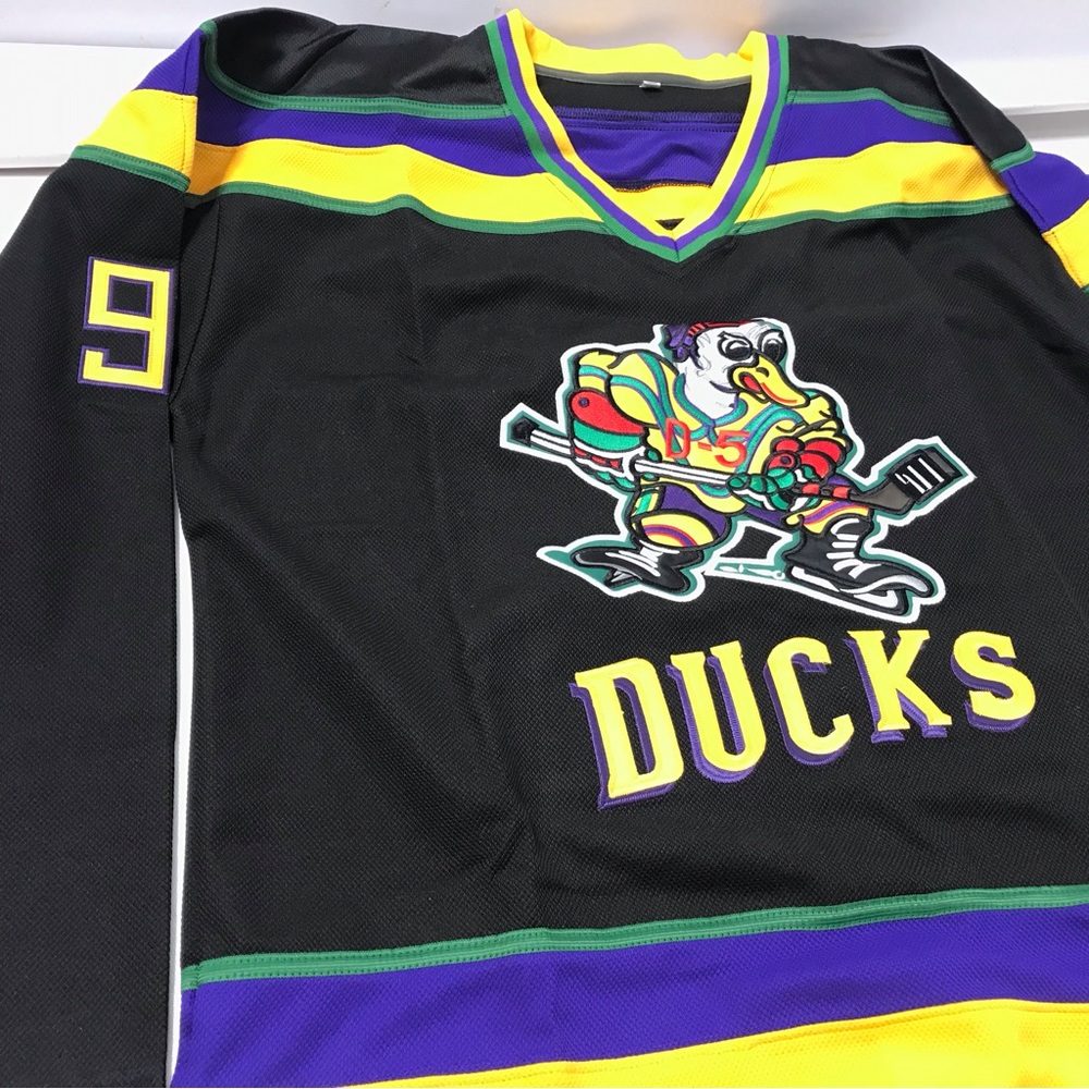 Mighty Ducks Charlie Conway 96 Classic Reels Men Size XL Black Hockey Jersey - Picture 2 of 5